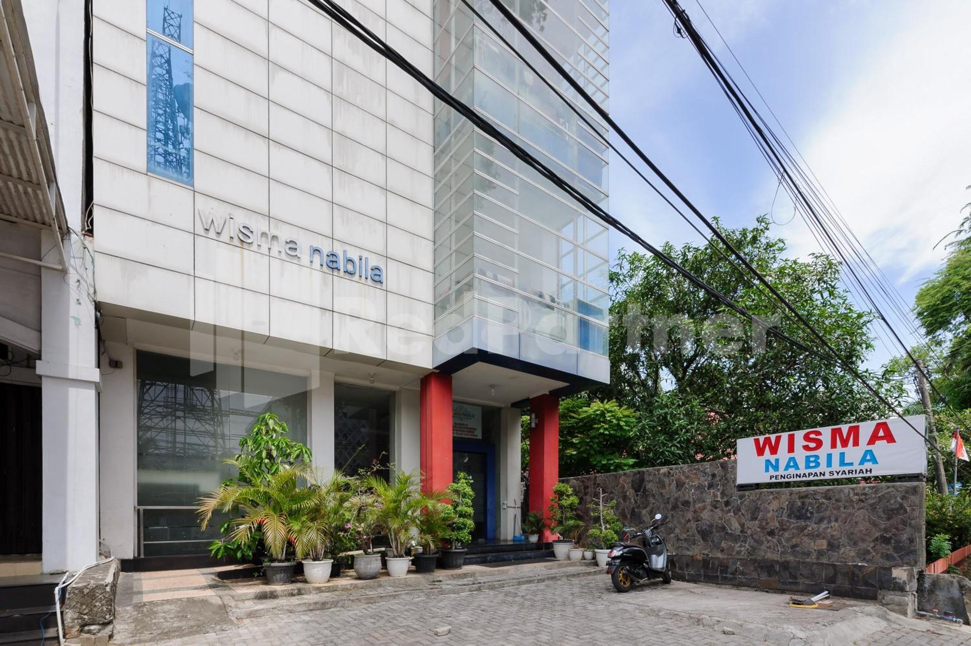 Reddoorz At Wisma Nabila Syariah Near Masjid Raya Baiturrahman Banda Aceh Exteriör bild